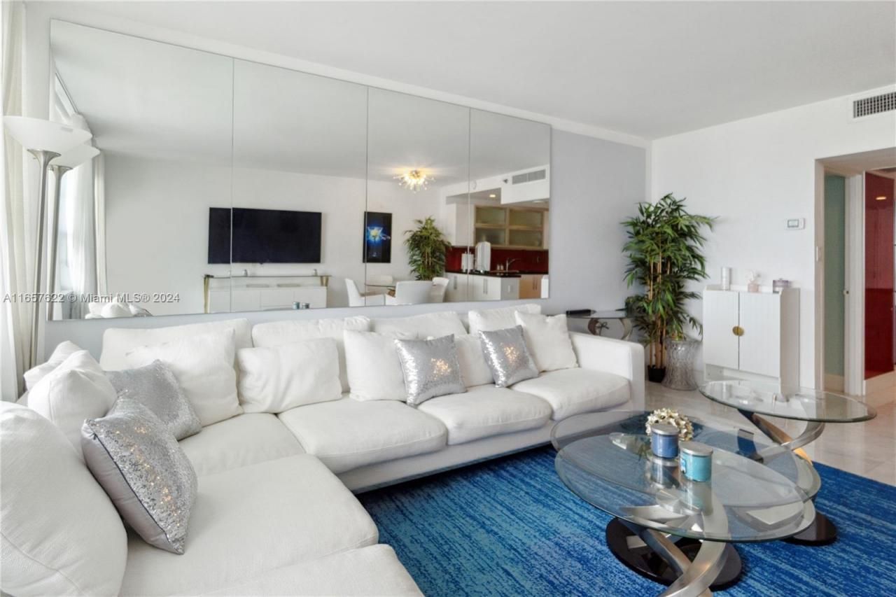 100 Lincoln Rd, Unit 1534, Miami Beach, FL 33139 Photo