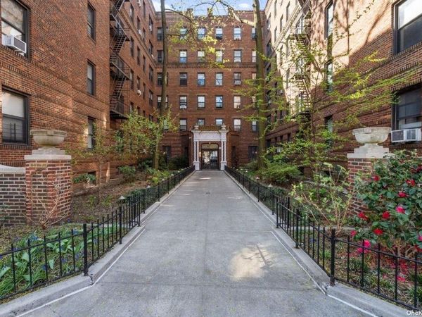 83-10 35 Avenue, Unit 5L, Jackson Heights, NY 11372