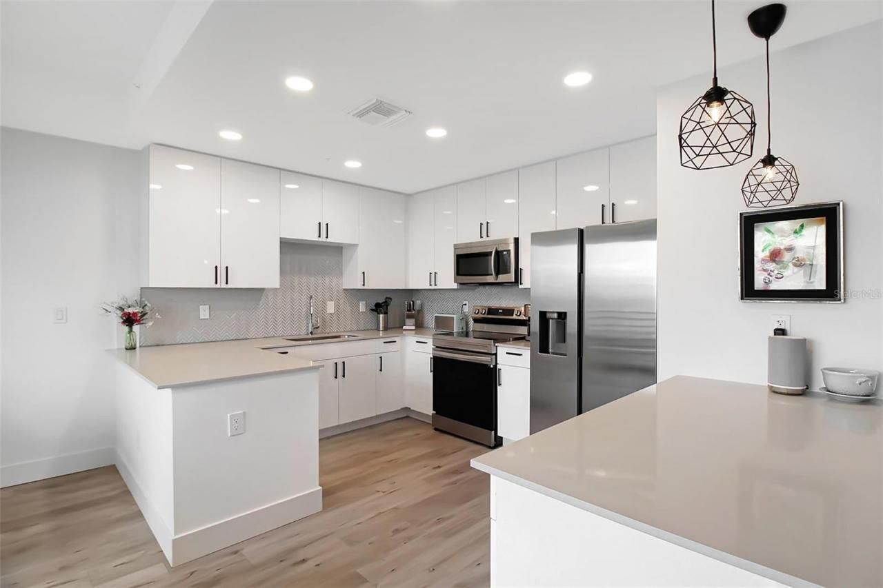 1703 N Tamiami Trail, Unit 503, Sarasota, FL 34234 Photo