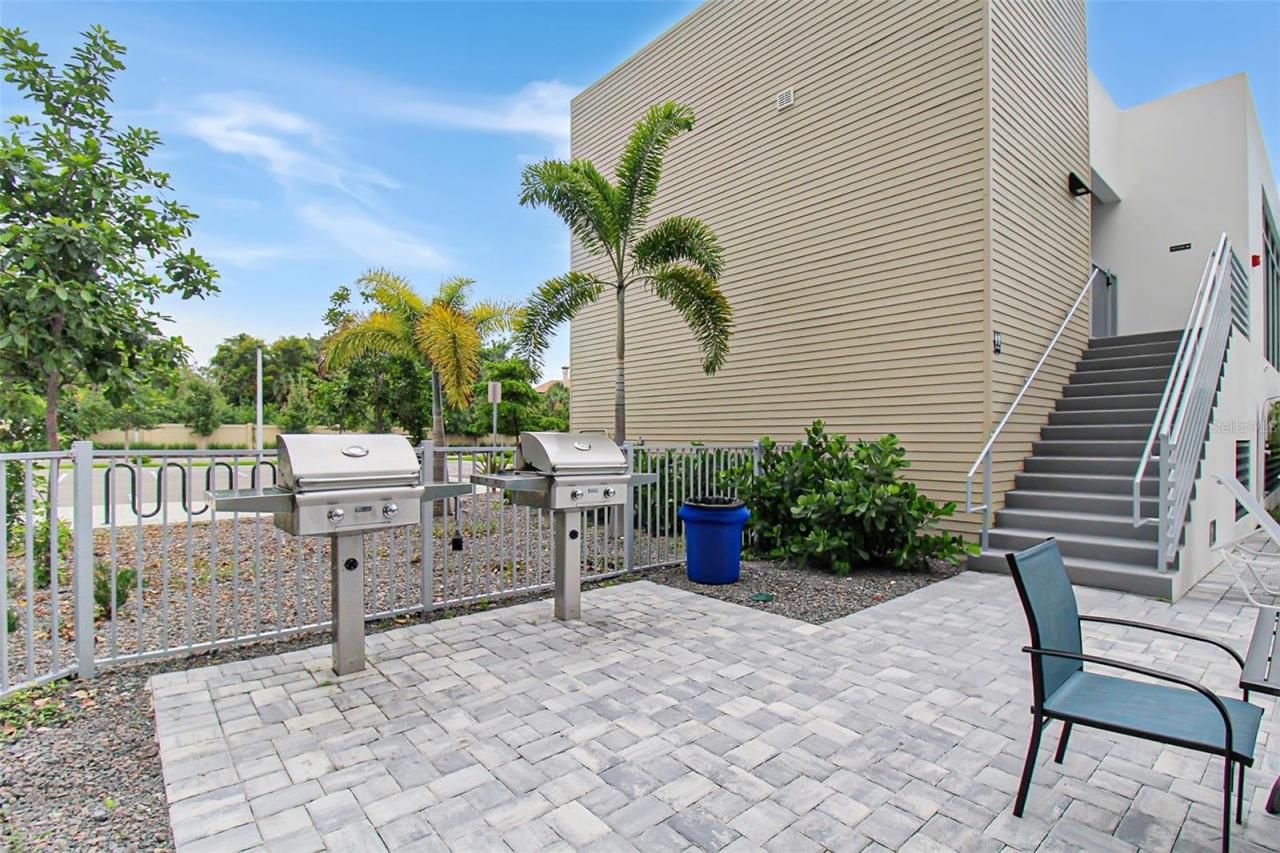 1703 N Tamiami Trail, Unit 503, Sarasota, FL 34234 Photo