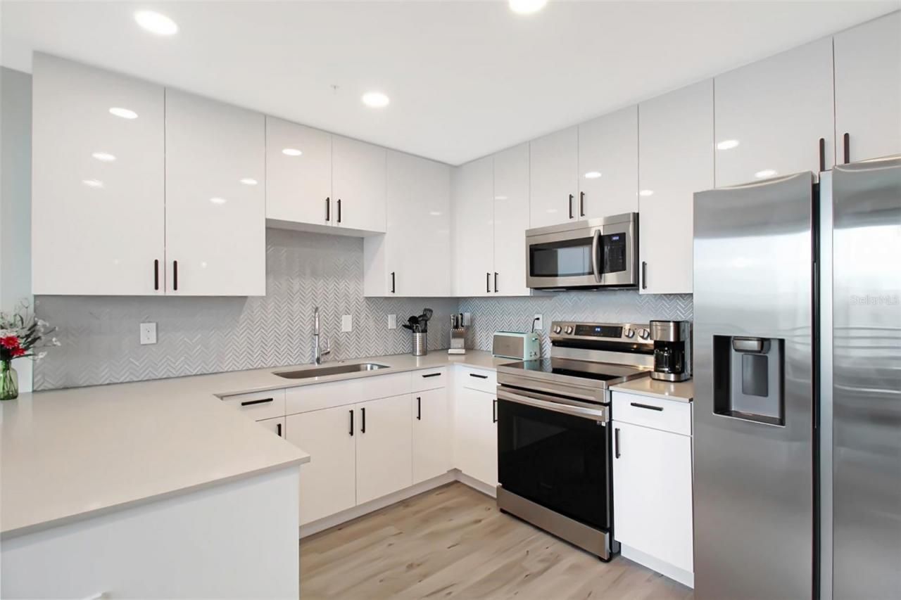 1703 N Tamiami Trail, Unit 503, Sarasota, FL 34234 Photo