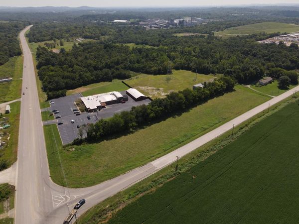 1300 Industrial Park Rd, Columbia, TN 38401