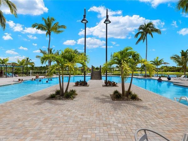 5660 Laguna Caribe CIR, FORT MYERS, FL 33905