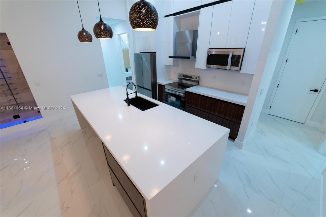 334 SW 21st Terr, Cape Coral, FL 33991 Photo