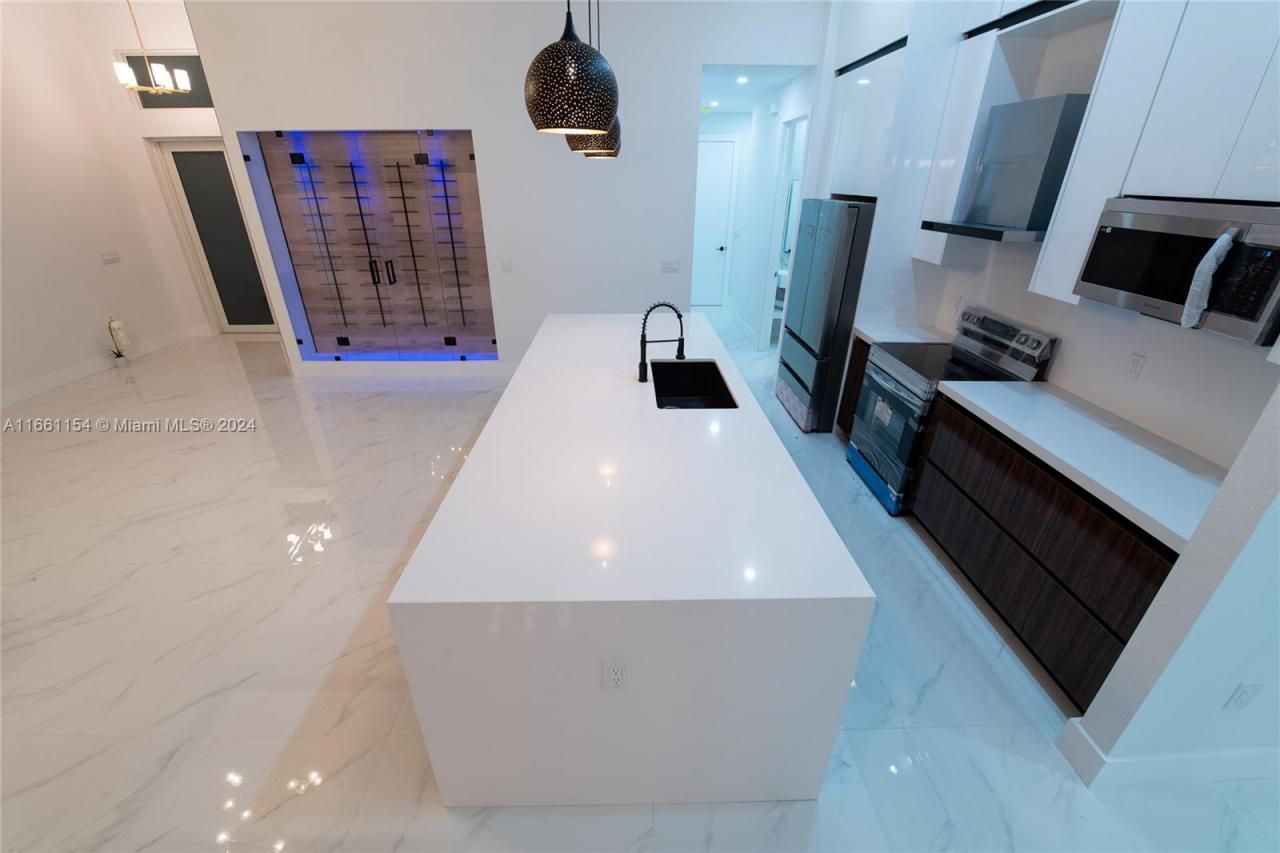 334 SW 21st Terr, Cape Coral, FL 33991 Photo