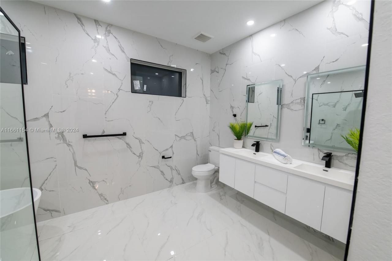 334 SW 21st Terr, Cape Coral, FL 33991 Photo