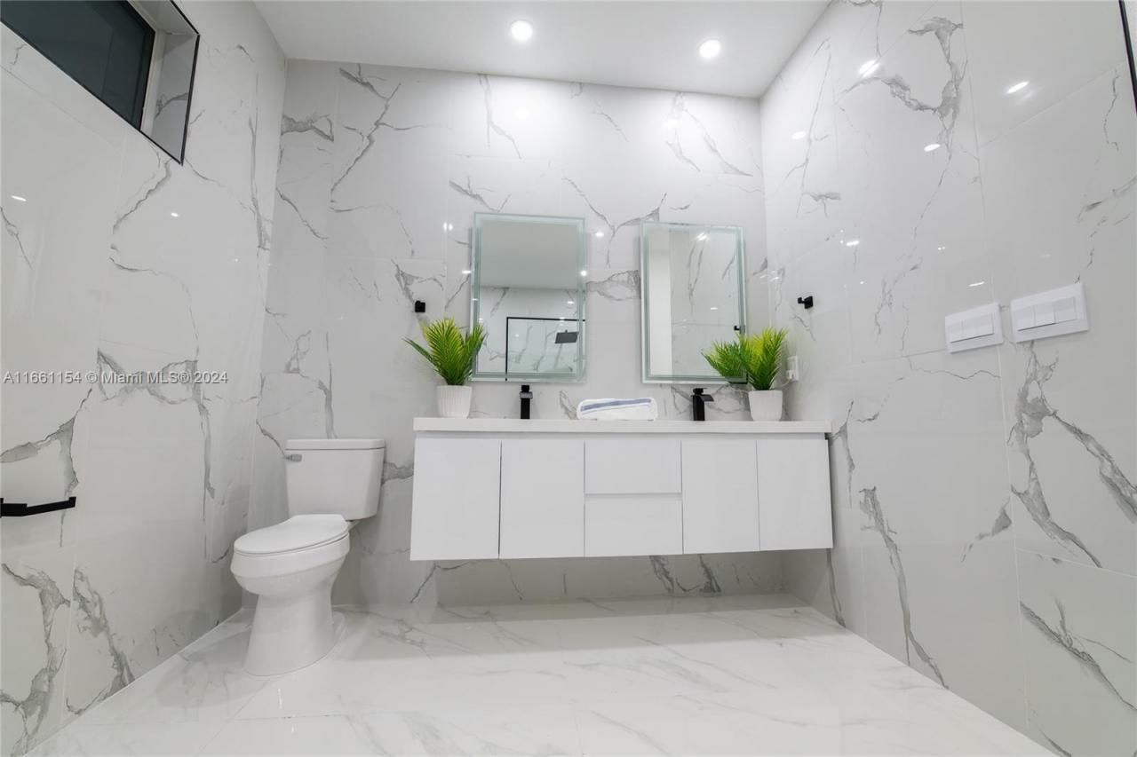 334 SW 21st Terr, Cape Coral, FL 33991 Photo