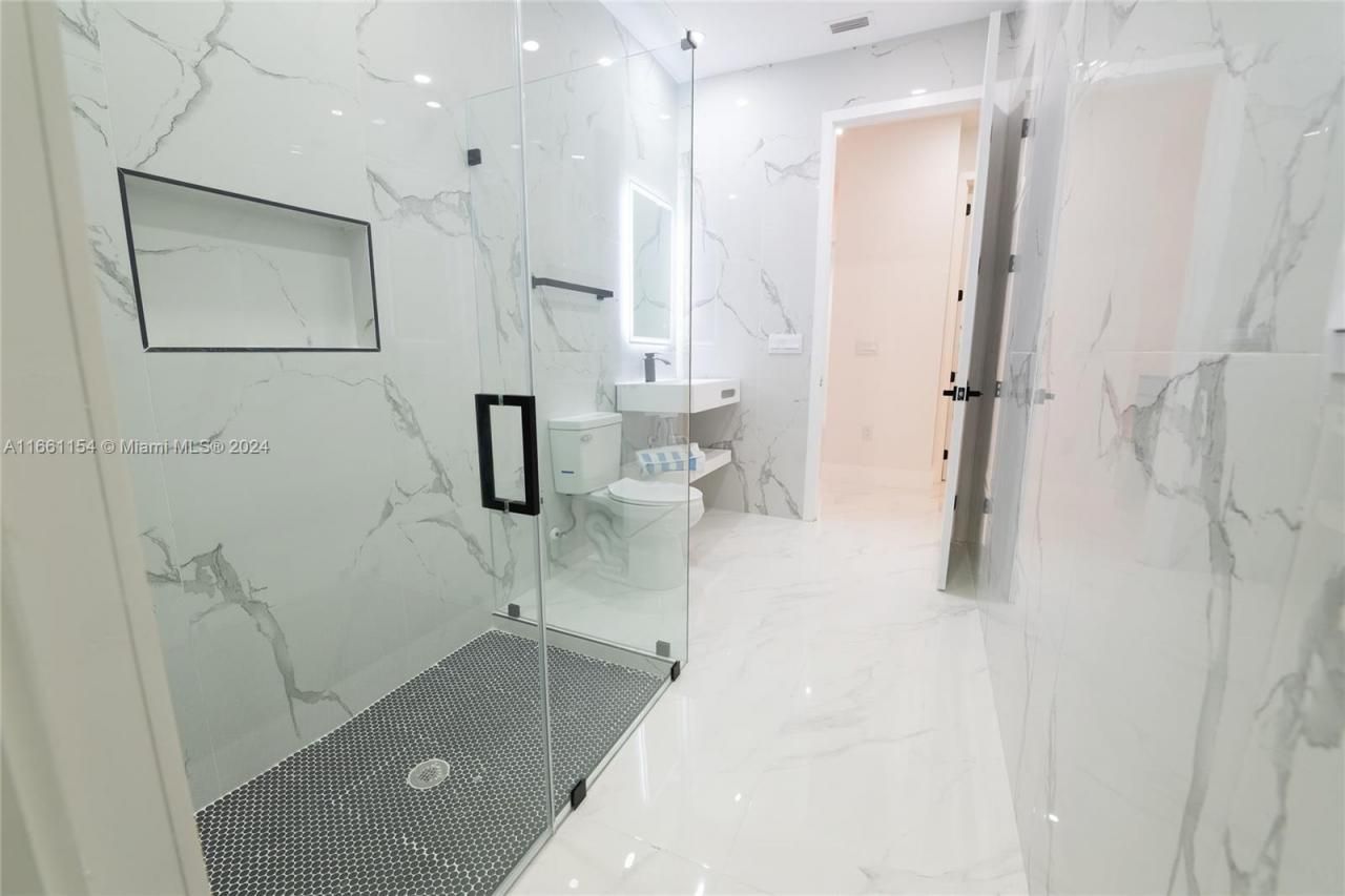 334 SW 21st Terr, Cape Coral, FL 33991 Photo