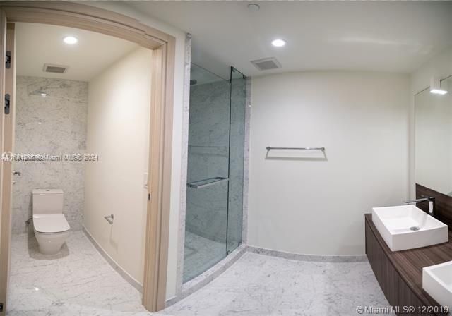 1000 Brickell Plz, Unit 4905, Miami, FL 33131 Photo