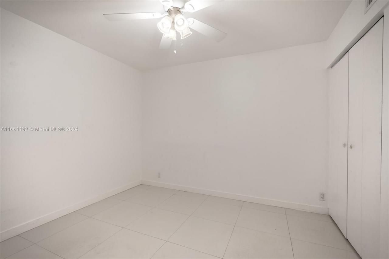 20350 W Country Club Dr, Unit 123, Aventura, FL 33180 Photo