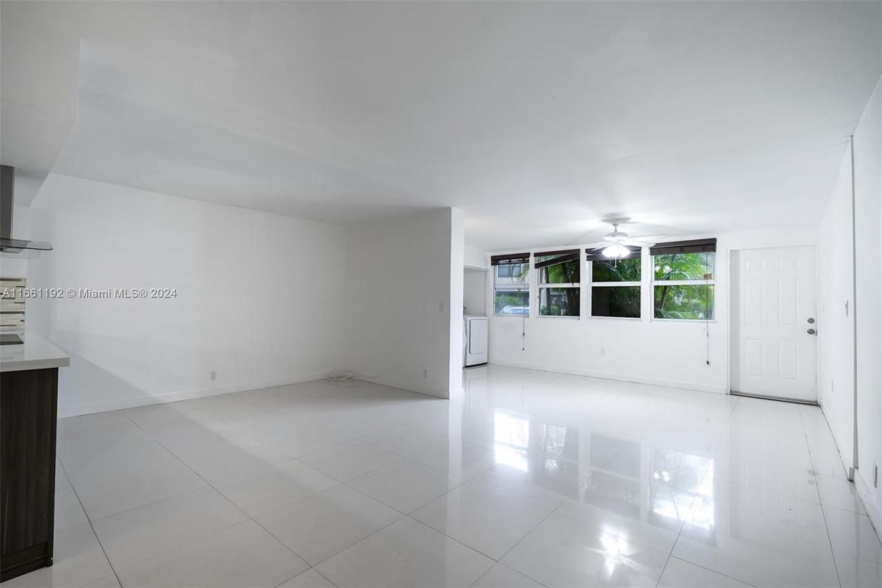 20350 W Country Club Dr, Unit 123, Aventura, FL 33180 Photo