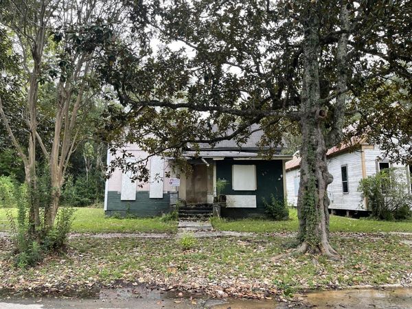 525 Buschman St., Hattiesburg, MS 39401