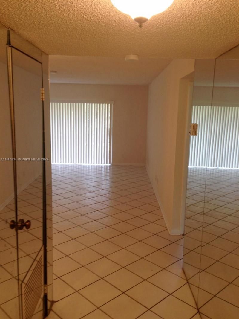 6300 S Falls Cir Dr, Unit 106, Lauderhill, FL 33319 Photo