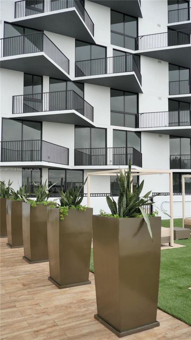 5252 NW 85th Ave, Unit 1601, Doral, FL 33166 Photo