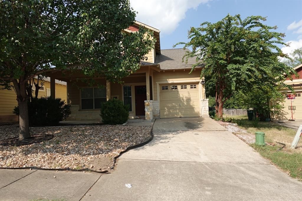 2112 Wayward Sun Dr, Austin, TX 78754 Main Photo