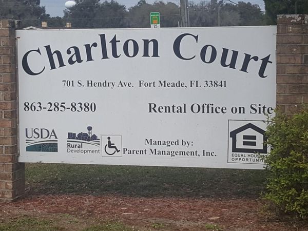 701 S HENDRY, FORT MEADE, FL 33841