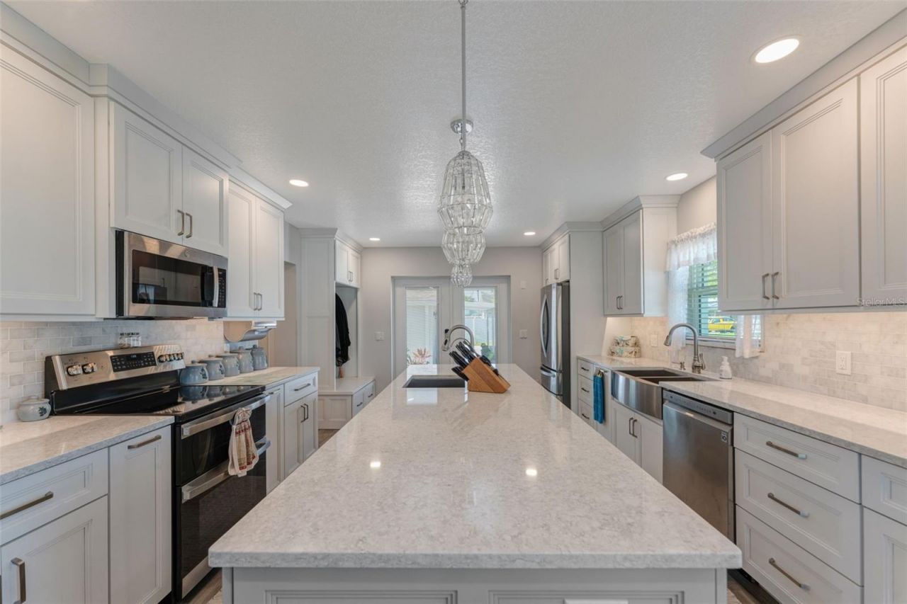 3502 Bahia Vista Street, Sarasota, FL 34239 Photo