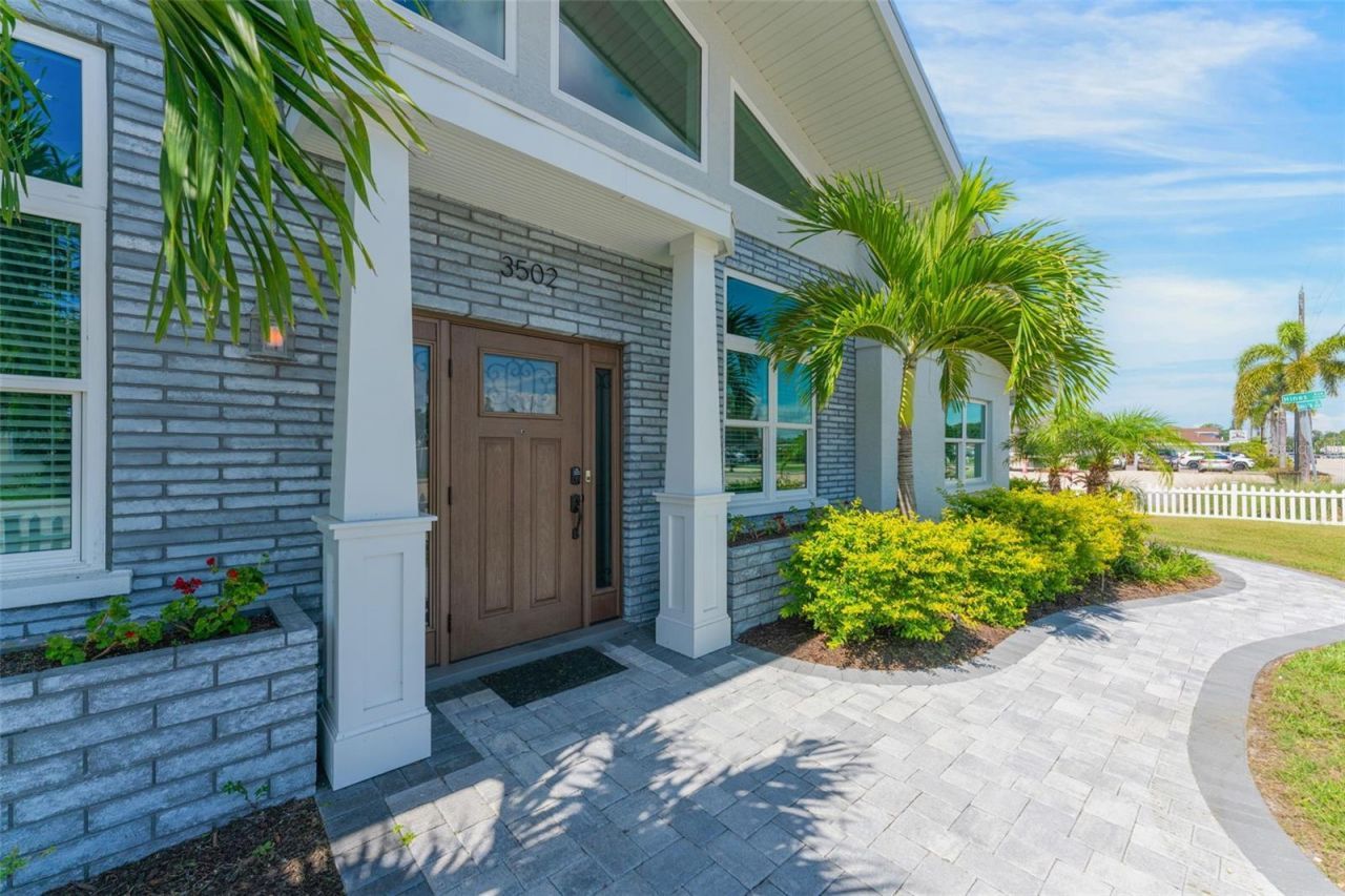 3502 Bahia Vista Street, Sarasota, FL 34239 Photo