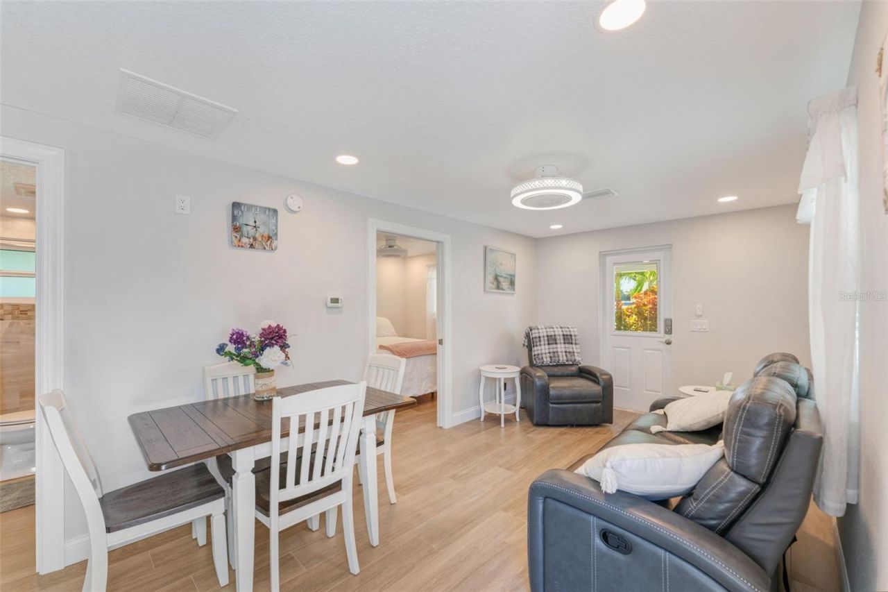 3502 Bahia Vista Street, Sarasota, FL 34239 Photo