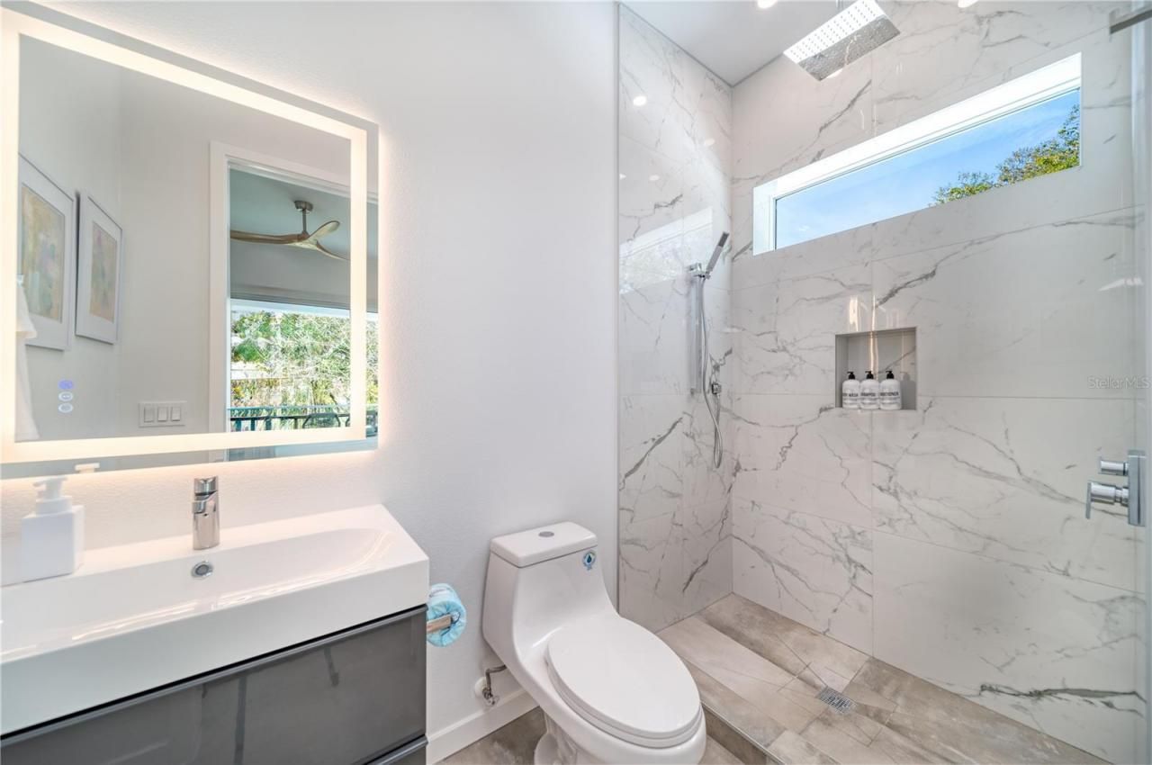 2585 Clematis Street, Sarasota, FL 34239 Photo