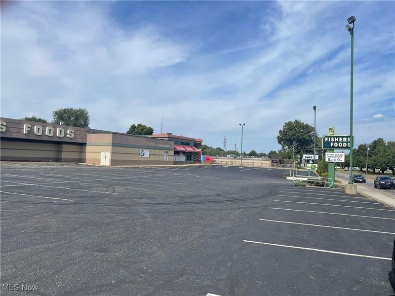 cleveland Avenue, Canton, OH 44709 Photo 2