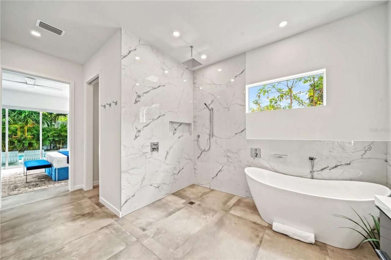 2327 Hillview Street, Sarasota, FL 34239 Photo