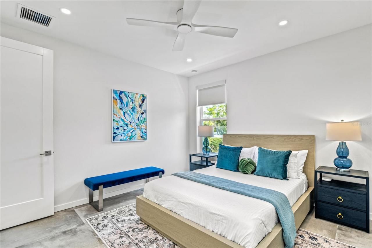 2327 Hillview Street, Sarasota, FL 34239 Photo