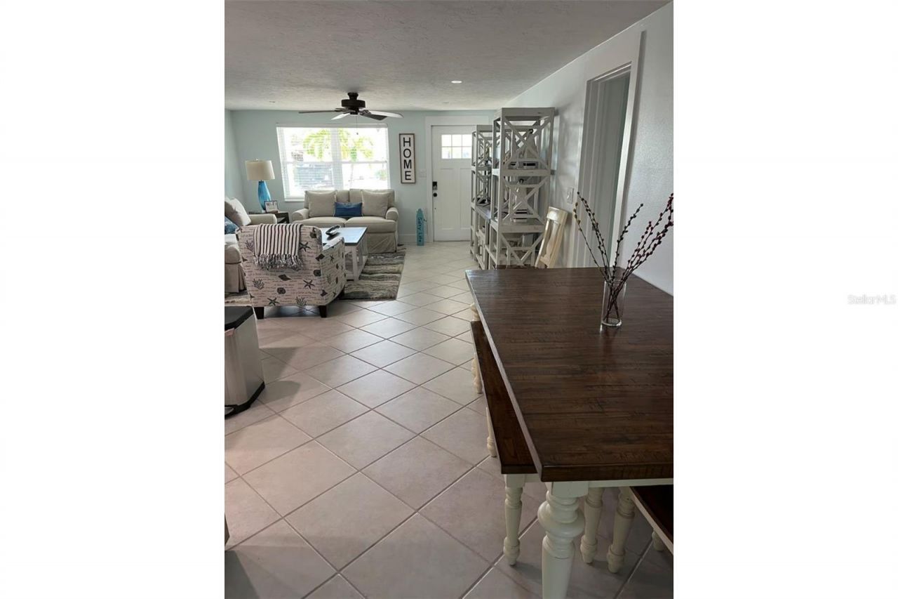 345 Avenida Leona, Sarasota, FL 34242 Photo