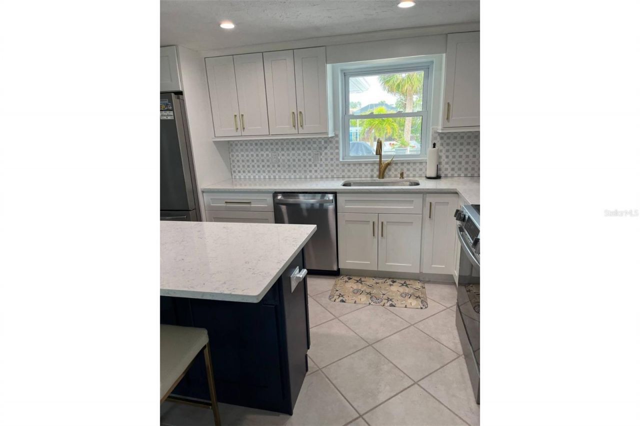 345 Avenida Leona, Sarasota, FL 34242 Photo