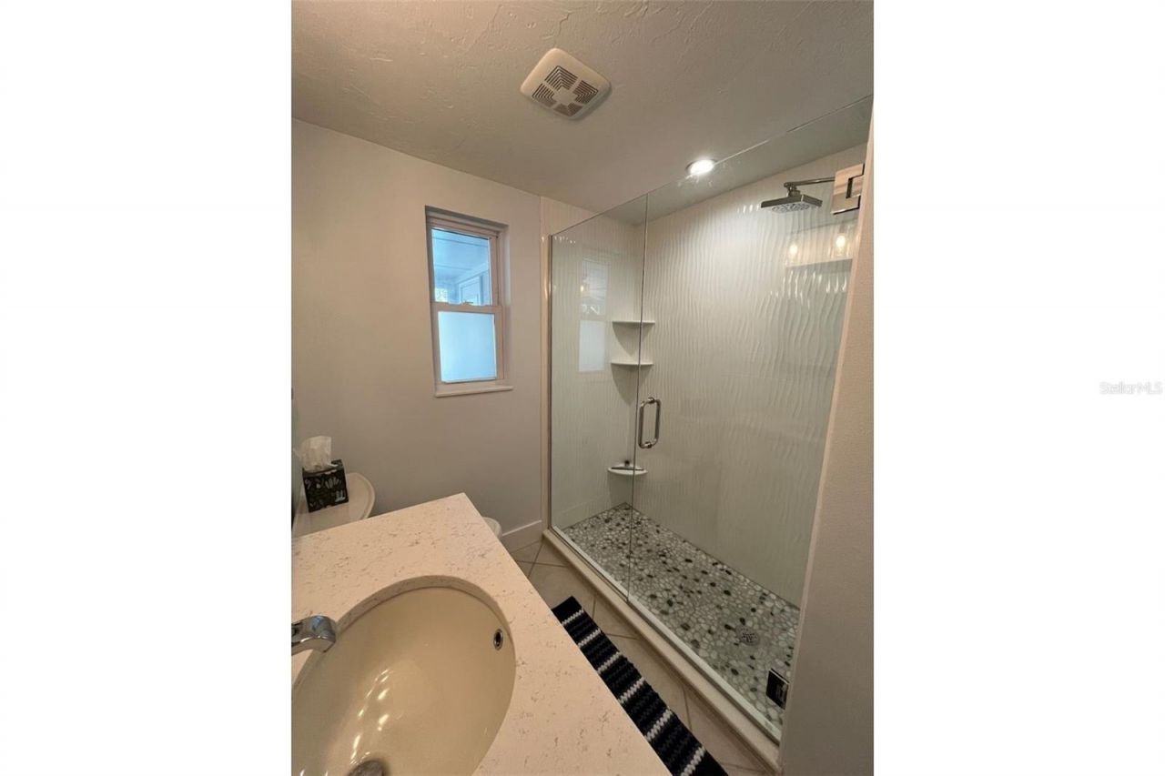 345 Avenida Leona, Sarasota, FL 34242 Photo
