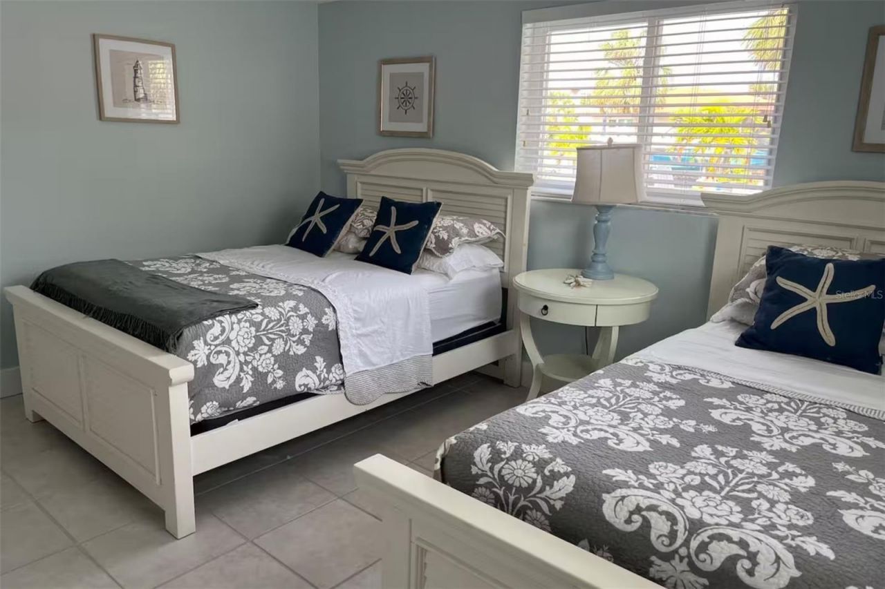 345 Avenida Leona, Sarasota, FL 34242 Photo