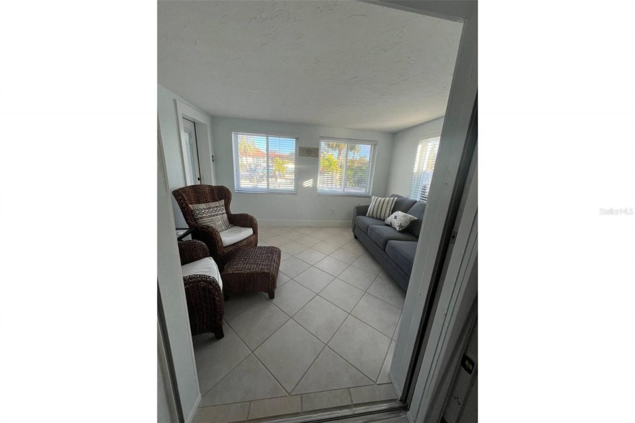 345 Avenida Leona, Sarasota, FL 34242 Photo