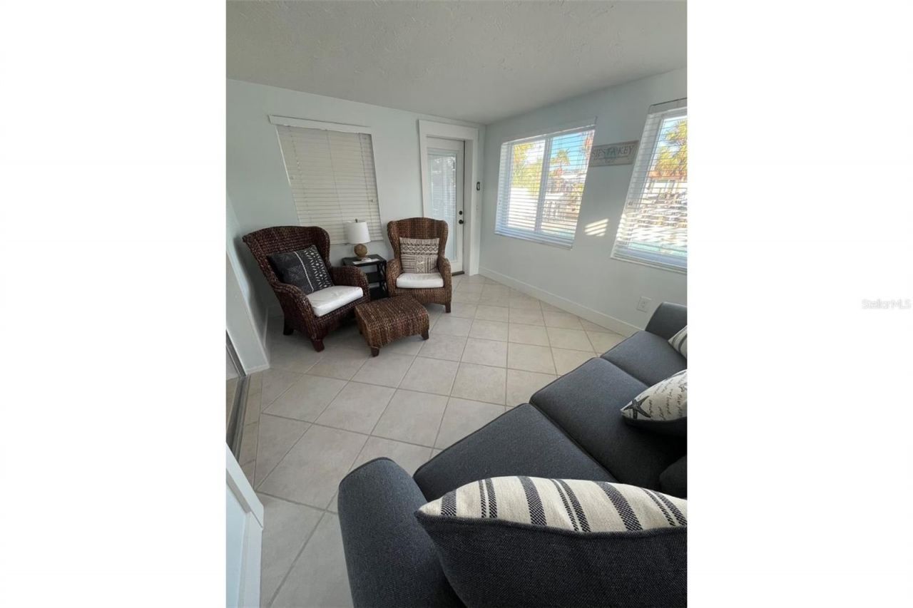 345 Avenida Leona, Sarasota, FL 34242 Photo