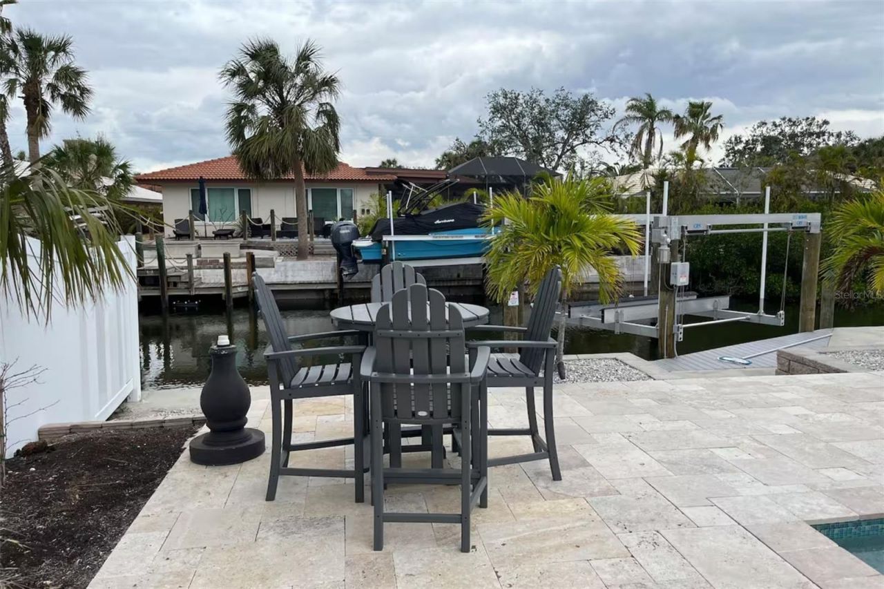 345 Avenida Leona, Sarasota, FL 34242 Photo