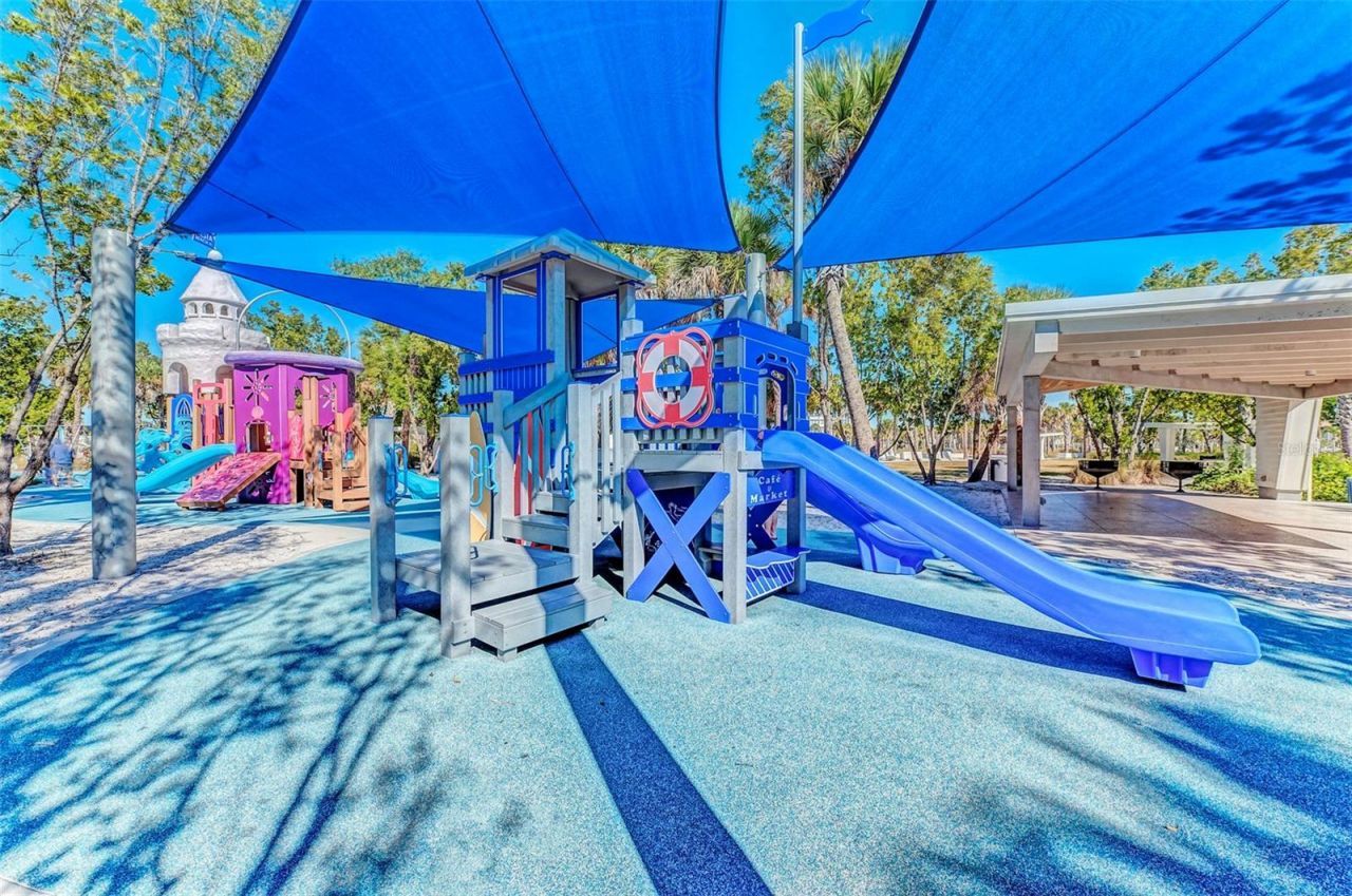 345 Avenida Leona, Sarasota, FL 34242 Photo