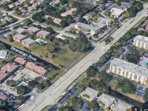 Riverside Dr, Coral Springs, FL 33065