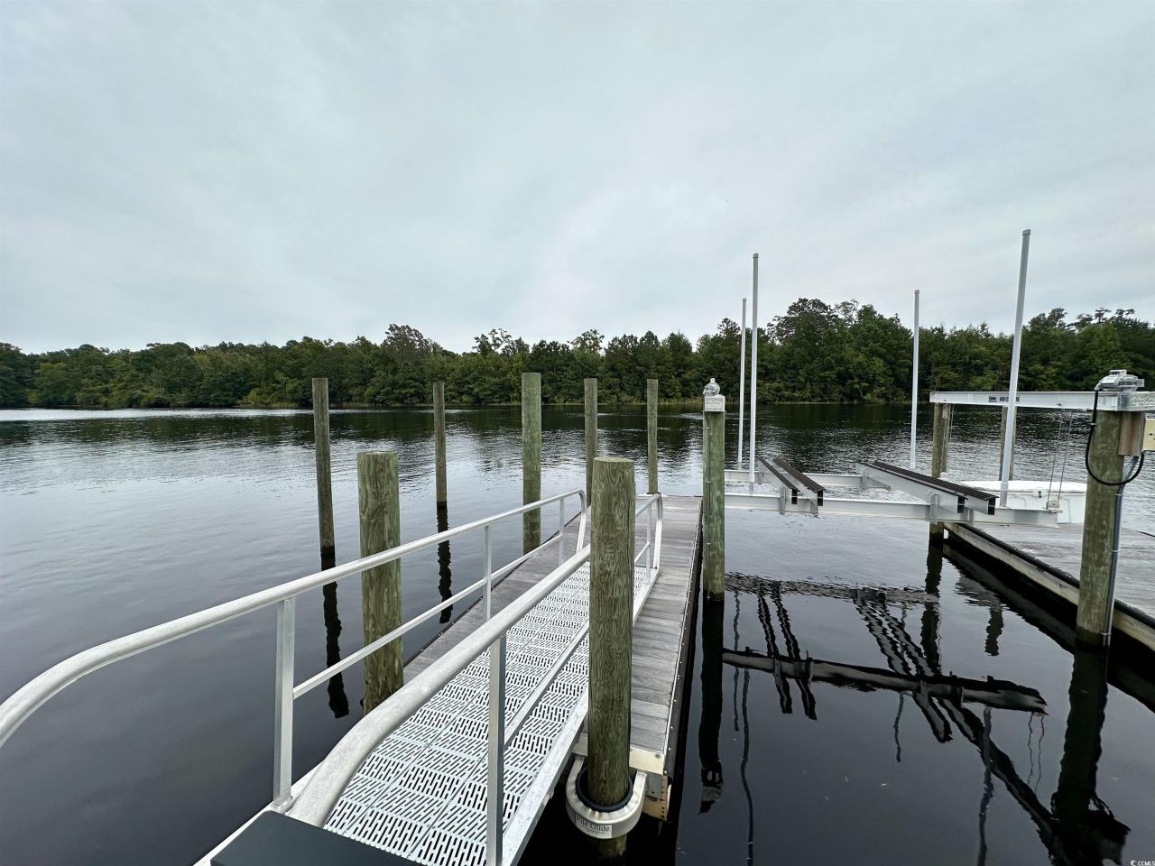 469 Harbour View Dr. Photo 11