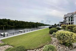 469 Harbour View Dr. photo 4