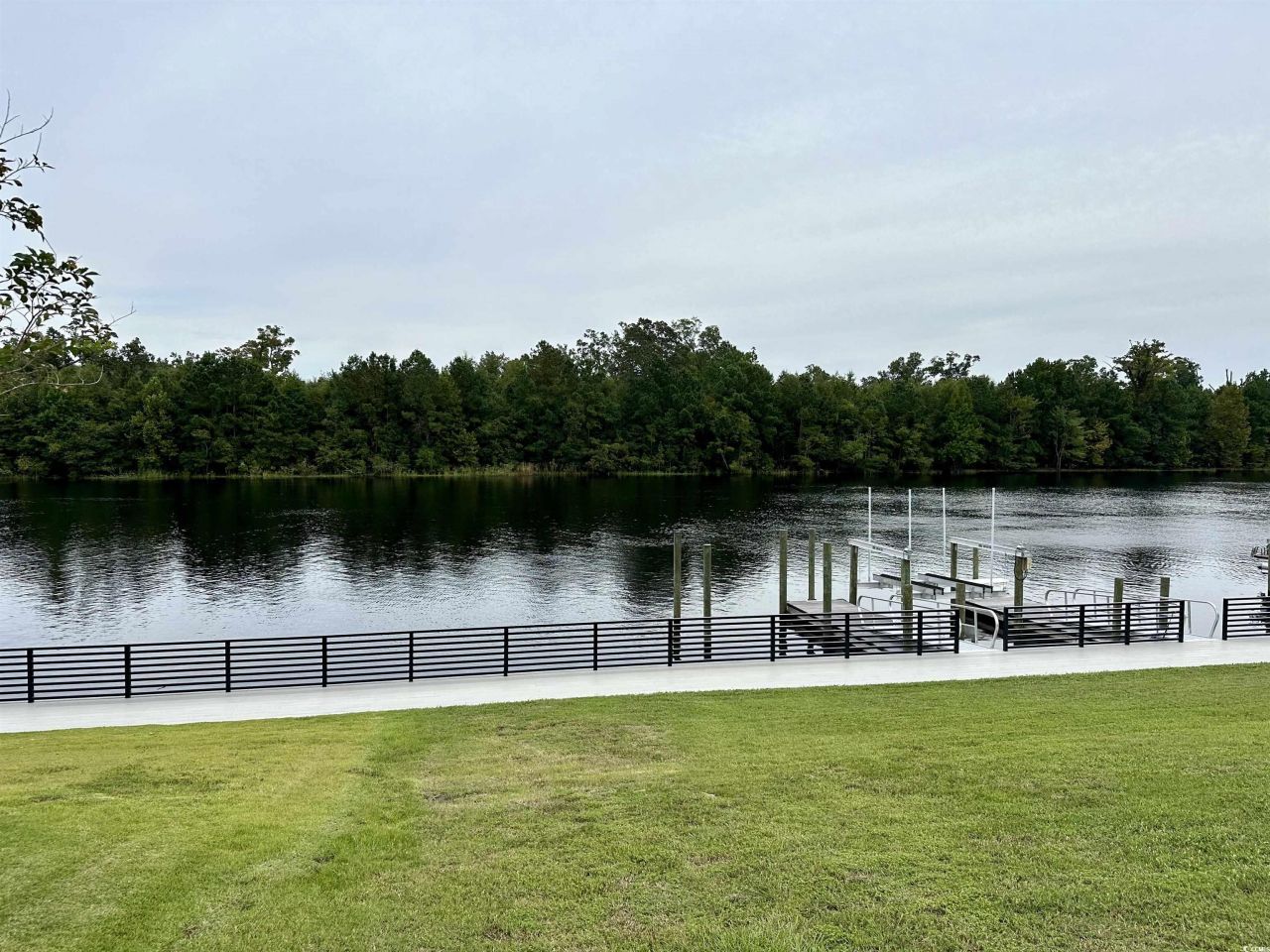 469 Harbour View Dr. Photo 8