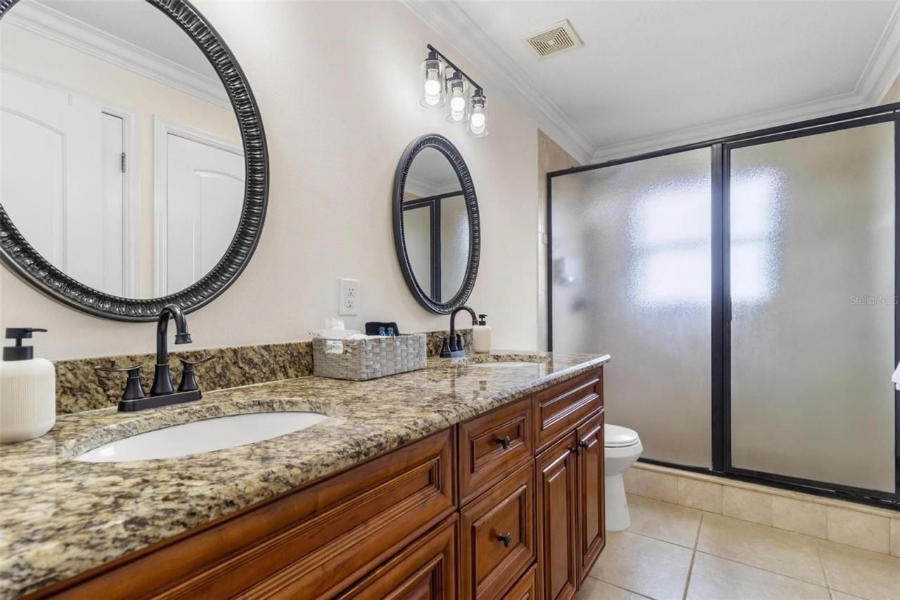 11302 Southwind Lake Drive, Gibsonton, FL 33534 Photo