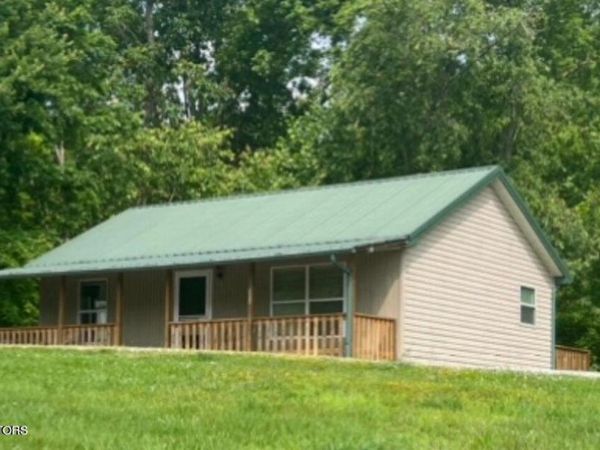 23 Old Peavine Rd, Crossville, TN 38571