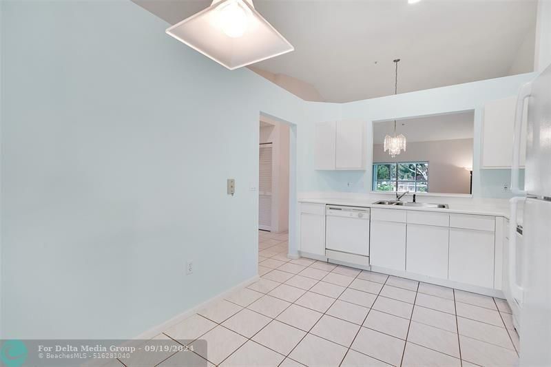 5876 Regal Glen Drive, Unit 201, Boynton Beach, FL 33437 Photo