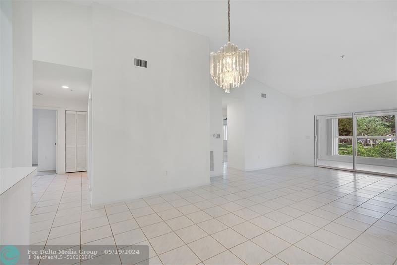 5876 Regal Glen Drive, Unit 201, Boynton Beach, FL 33437 Photo