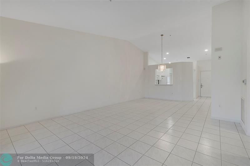 5876 Regal Glen Drive, Unit 201, Boynton Beach, FL 33437 Photo