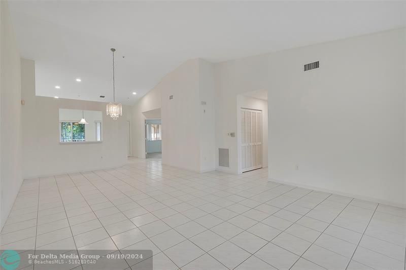 5876 Regal Glen Drive, Unit 201, Boynton Beach, FL 33437 Photo