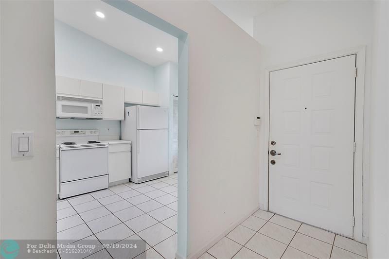 5876 Regal Glen Drive, Unit 201, Boynton Beach, FL 33437 Photo