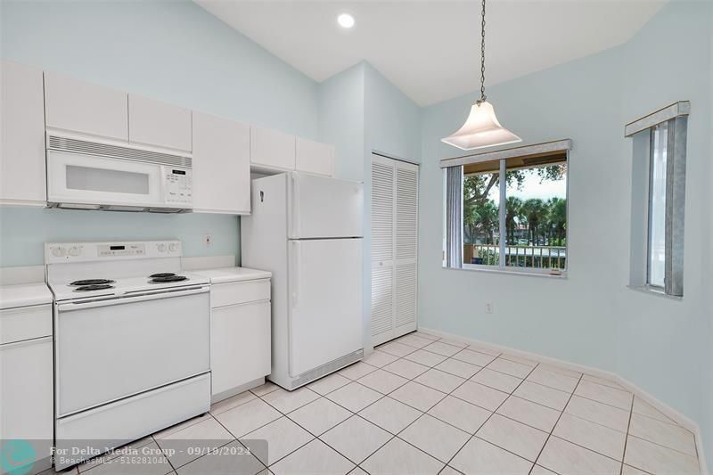 5876 Regal Glen Drive, Unit 201, Boynton Beach, FL 33437 Photo