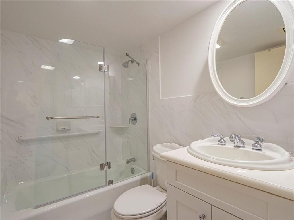 8416 Oceanside Drive, Unit F11, Vero Beach, FL 32963 Photo