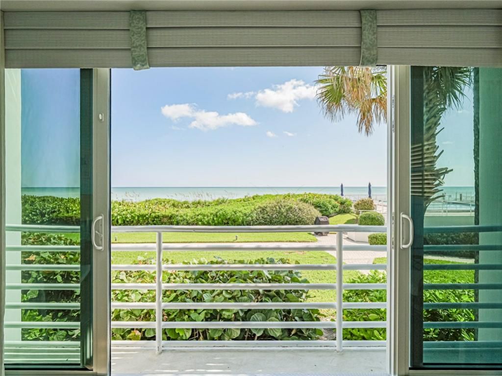 8416 Oceanside Drive, Unit F11, Vero Beach, FL 32963 Photo