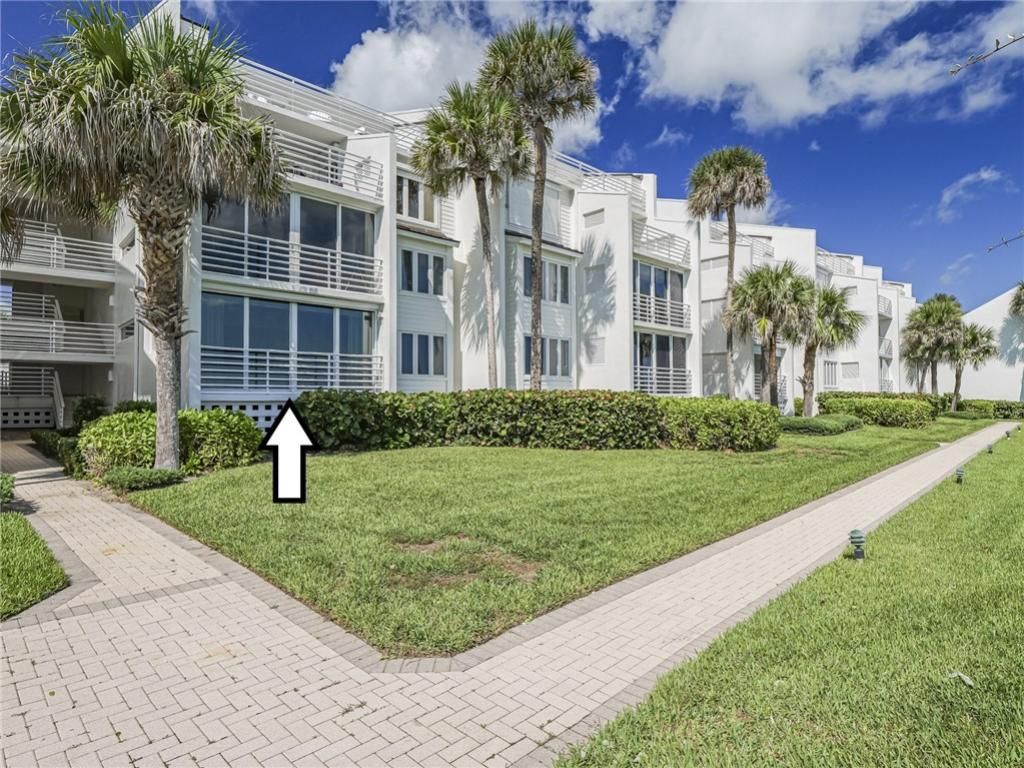 8416 Oceanside Drive, Unit F11, Vero Beach, FL 32963 Photo
